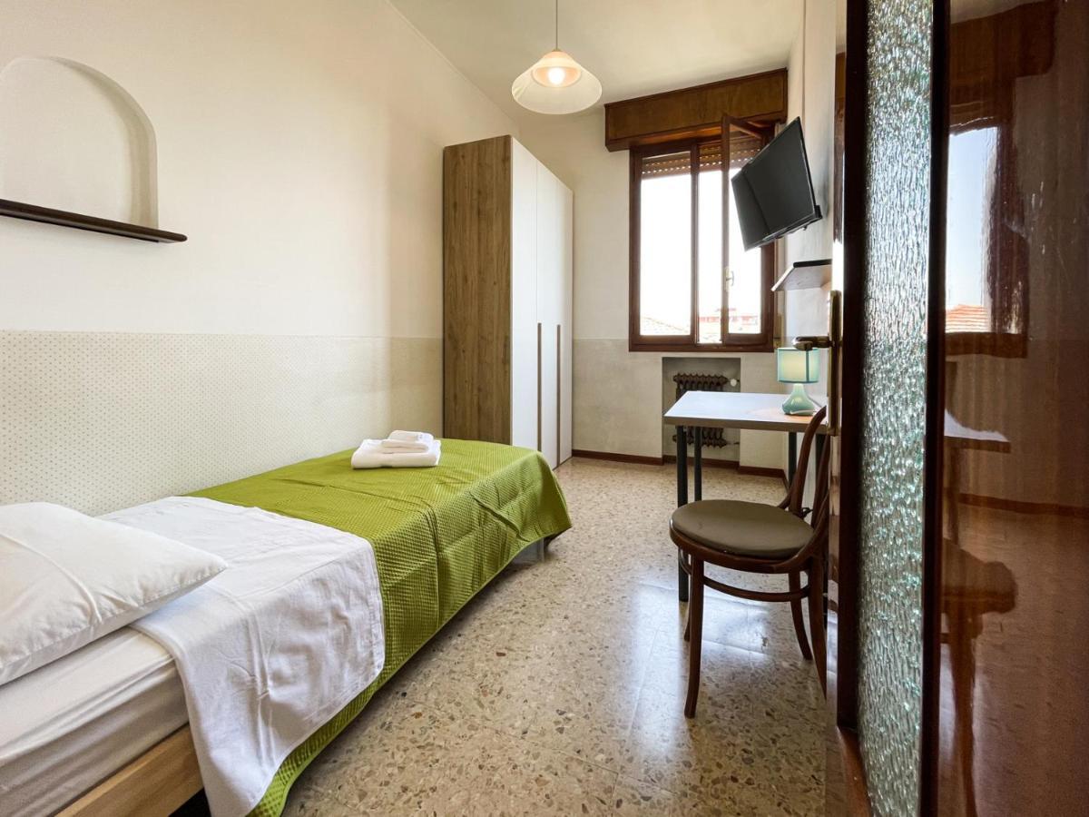 Casa Gramsci - Affitti Brevi Italia Hotell Modena Eksteriør bilde