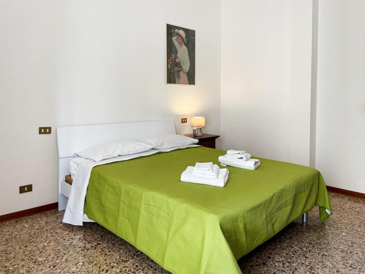 Casa Gramsci - Affitti Brevi Italia Hotell Modena Eksteriør bilde